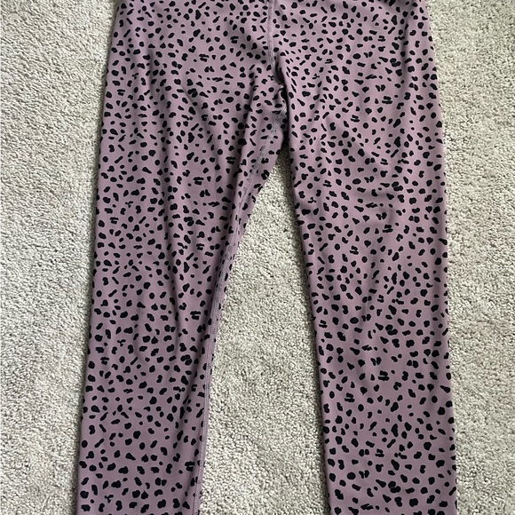 Zyia Lilac Jaguar Fit n Free Hi-rise 7/8 24” - Picture 5 of 7